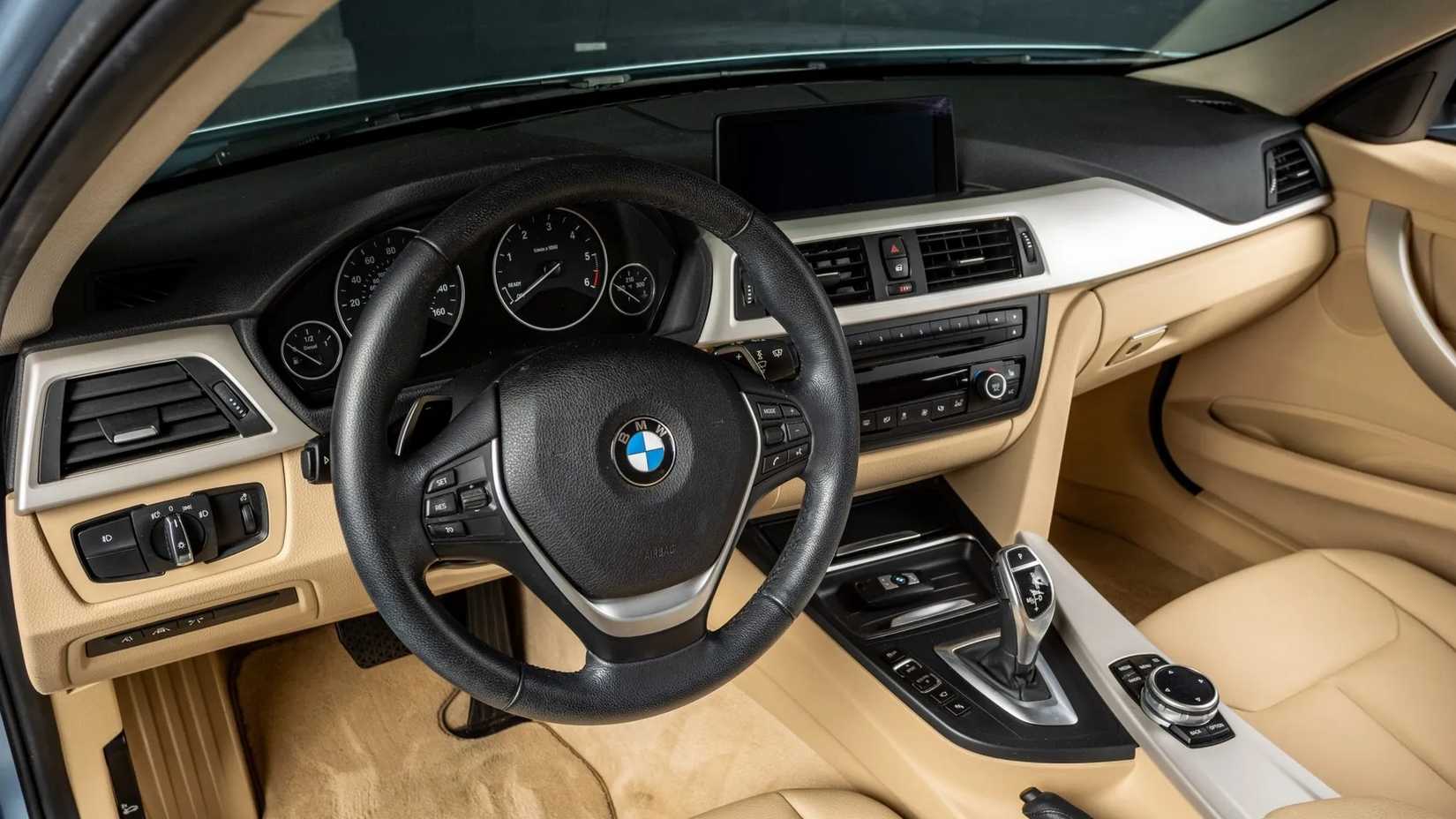 2014 BMW 328d xDrive Wagon (15)