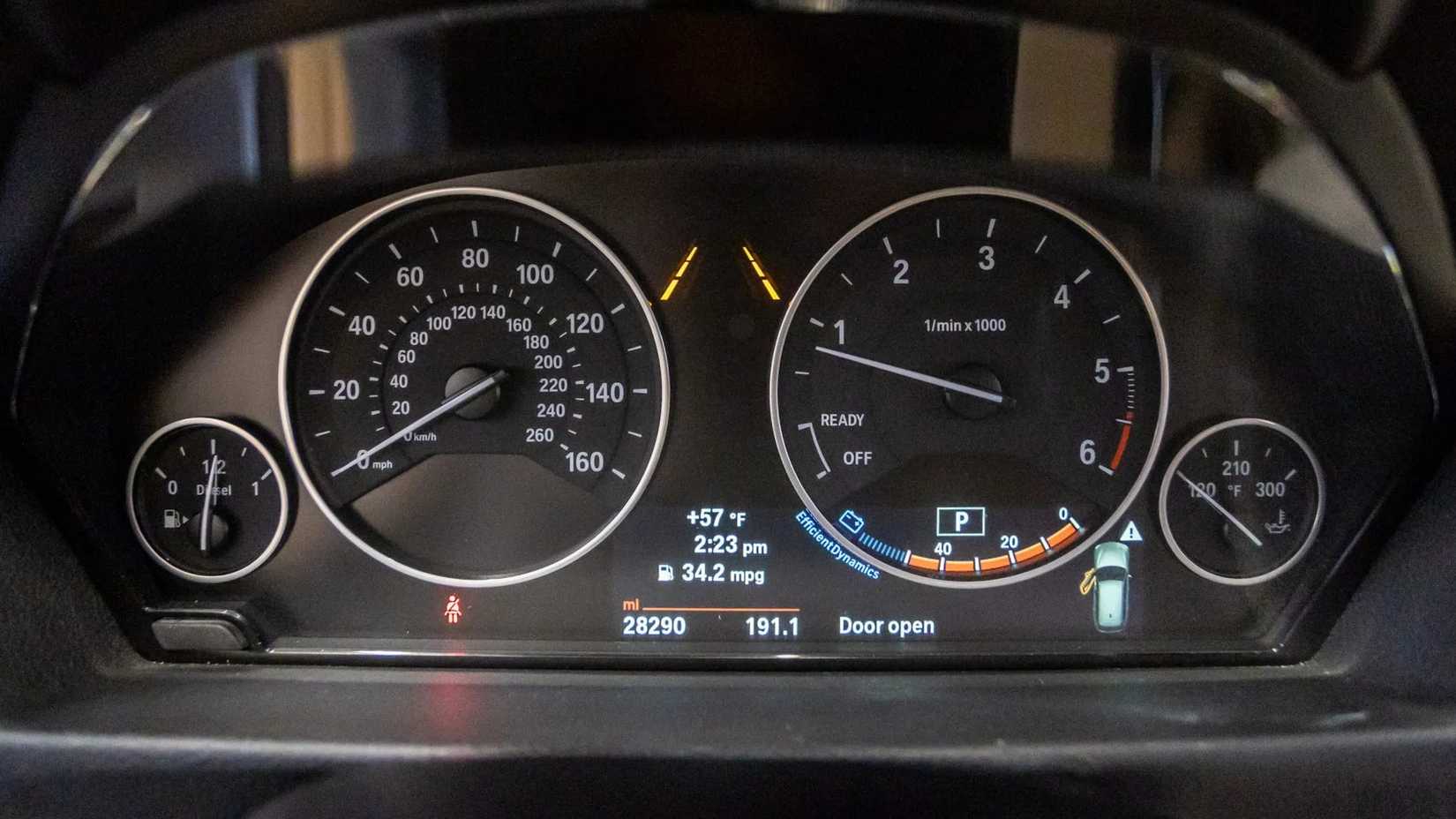 2014 BMW 328d xDrive Wagon instrument cluster