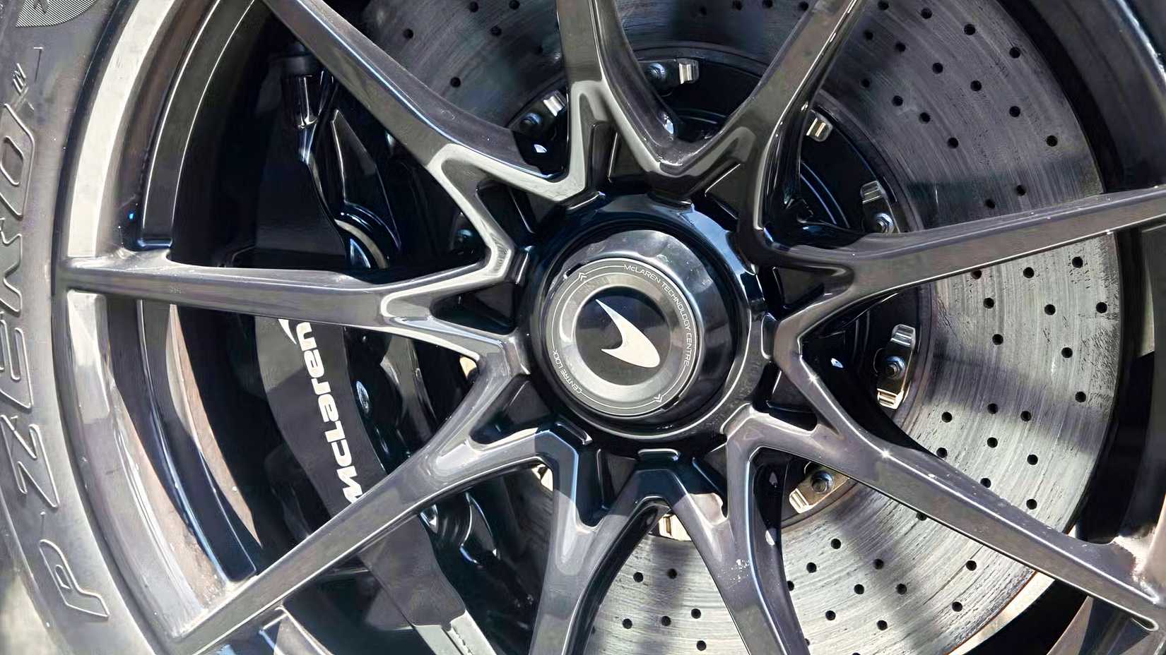 Freios McLaren Senna 2020