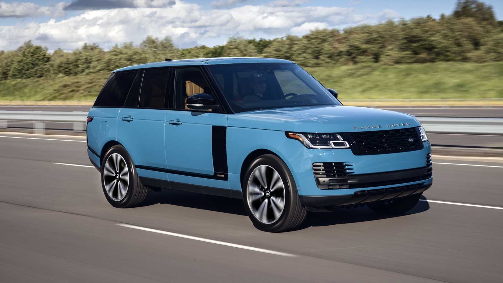 2021 Range Rover front-quarter tracking