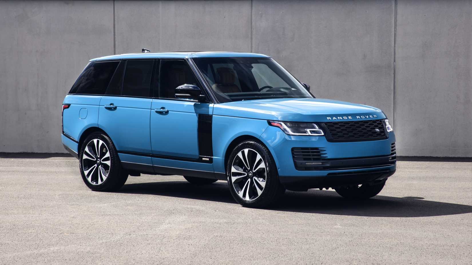 2021 Range Rover front-quarter