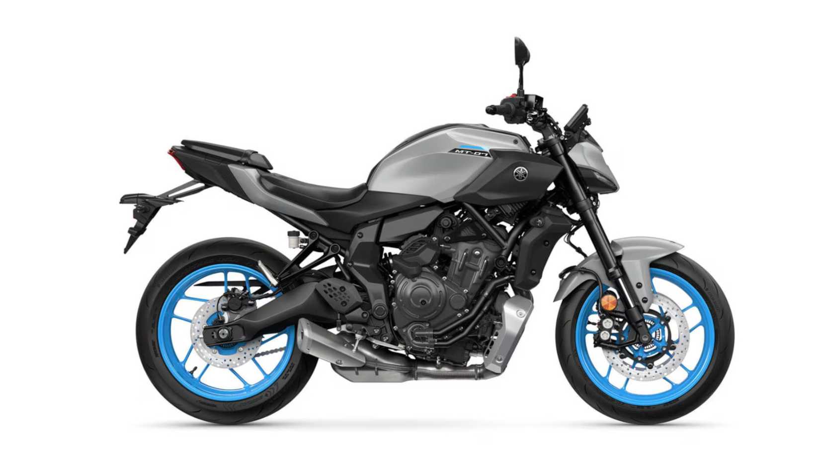 Studio image of the 2025 Yamaha MT-07