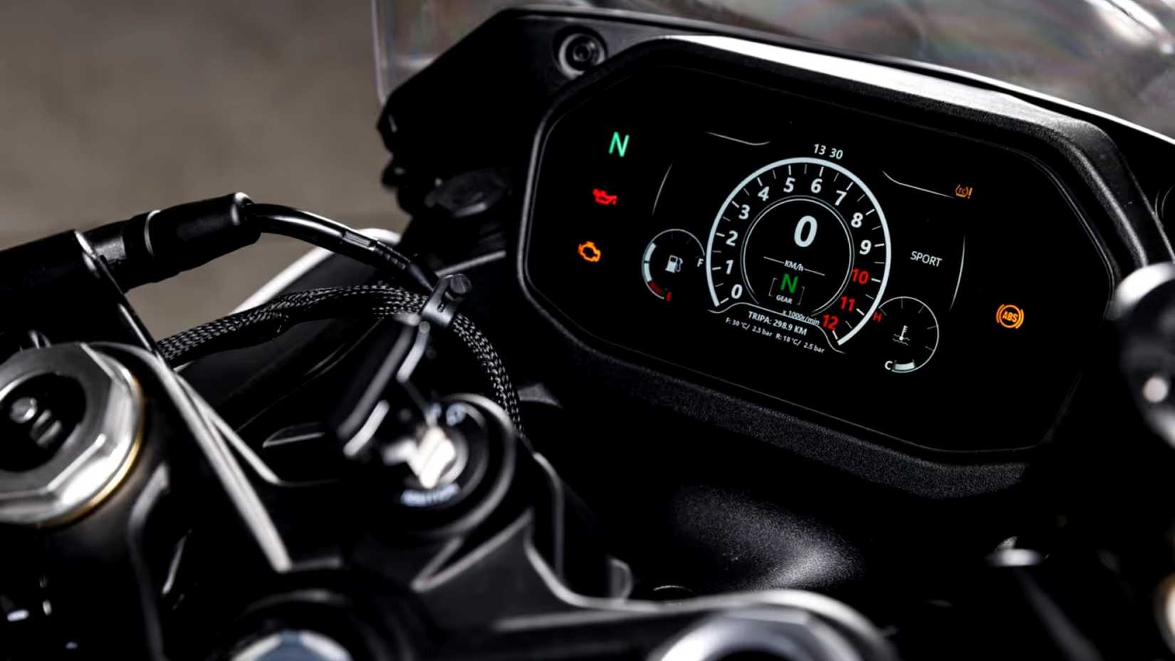 2026 Benelli Tornado 550 TFT close-up