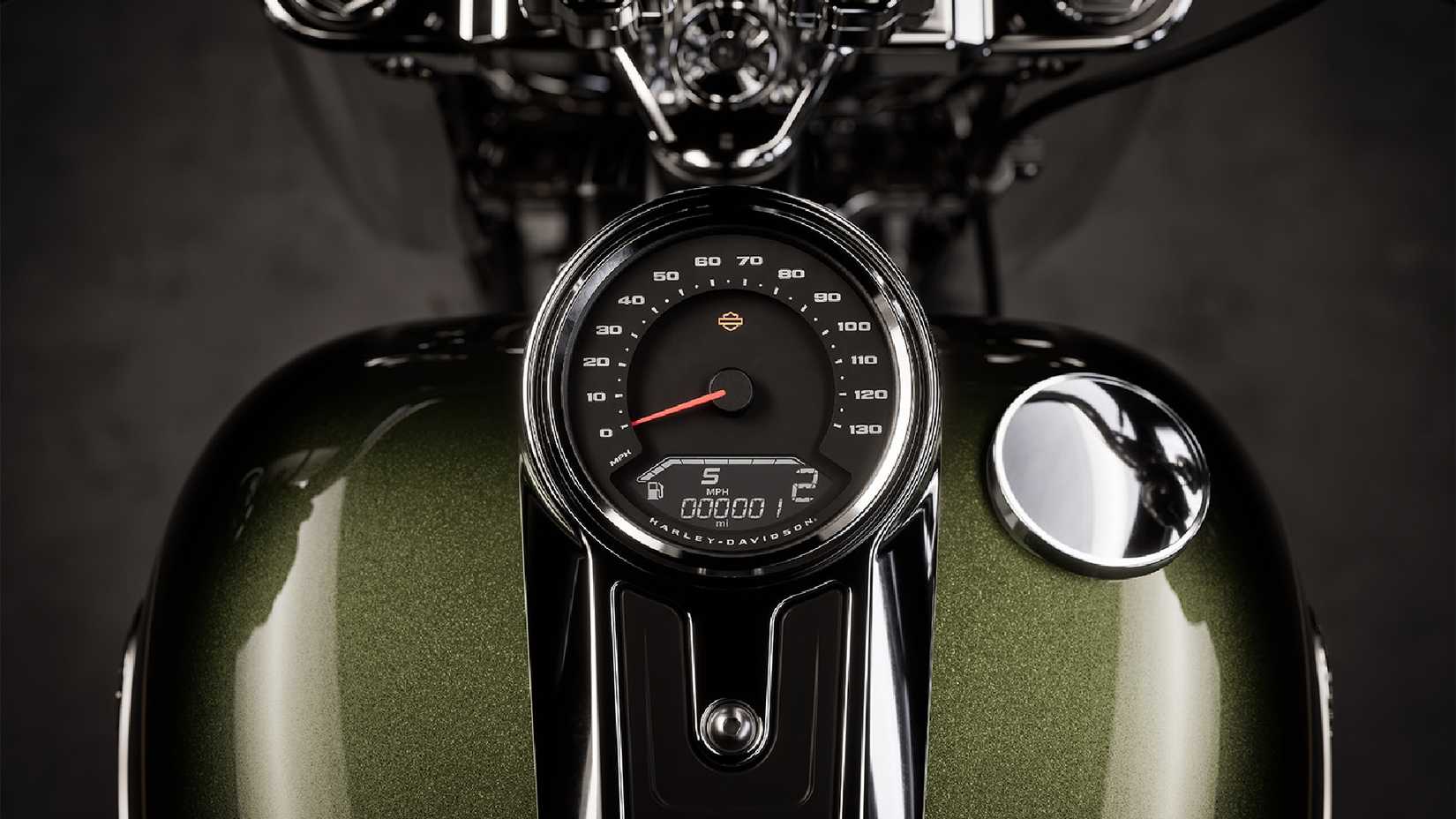 2026 Harley Davidson Fat Boy gauge