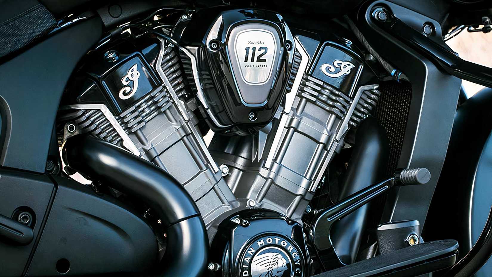 Close do motor de um Indian Chieftain Powerplus 112 2026