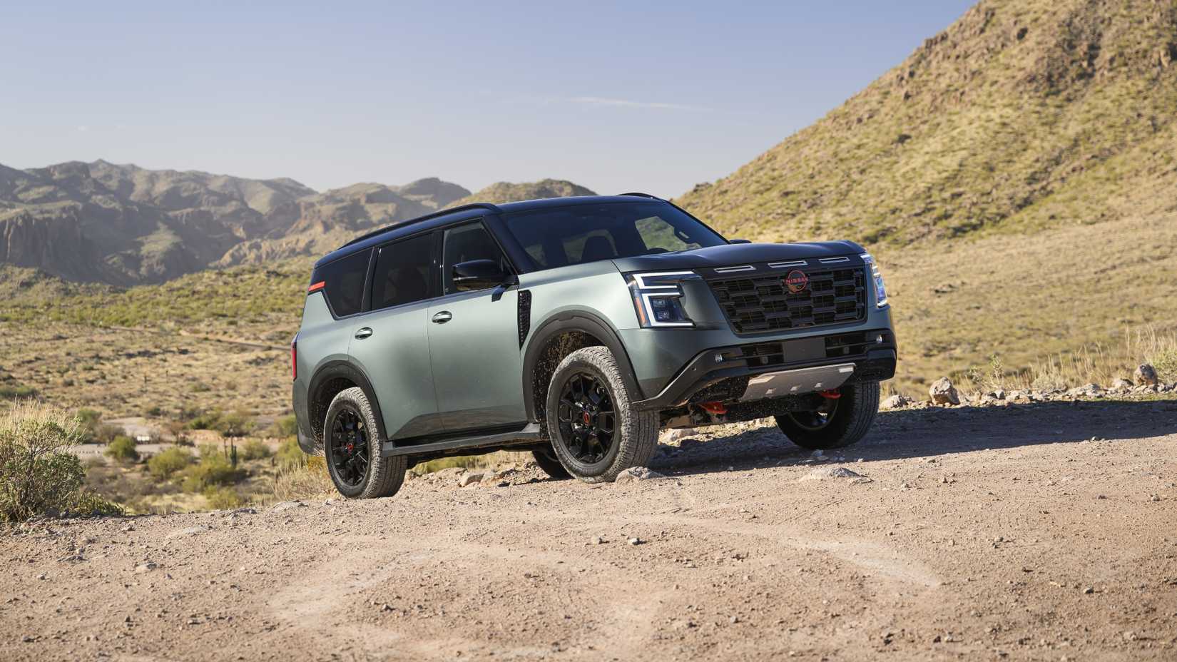 2026 Nissan Armada Pro-4X dianteiro