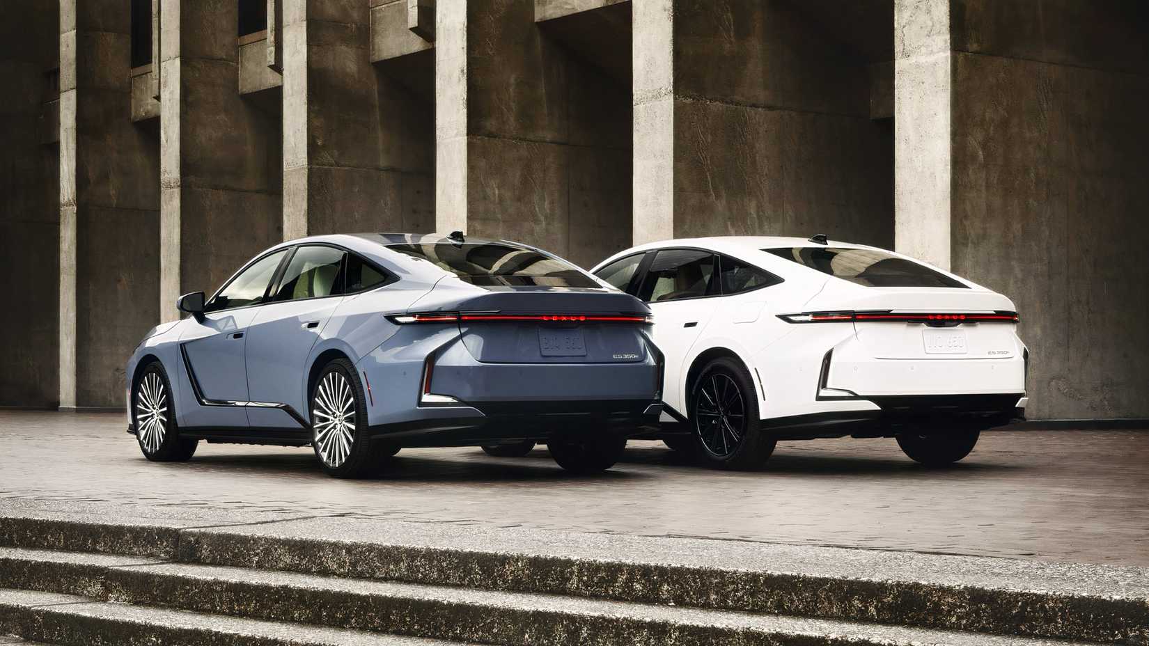 2026 Lexus ES sedan lineup rear