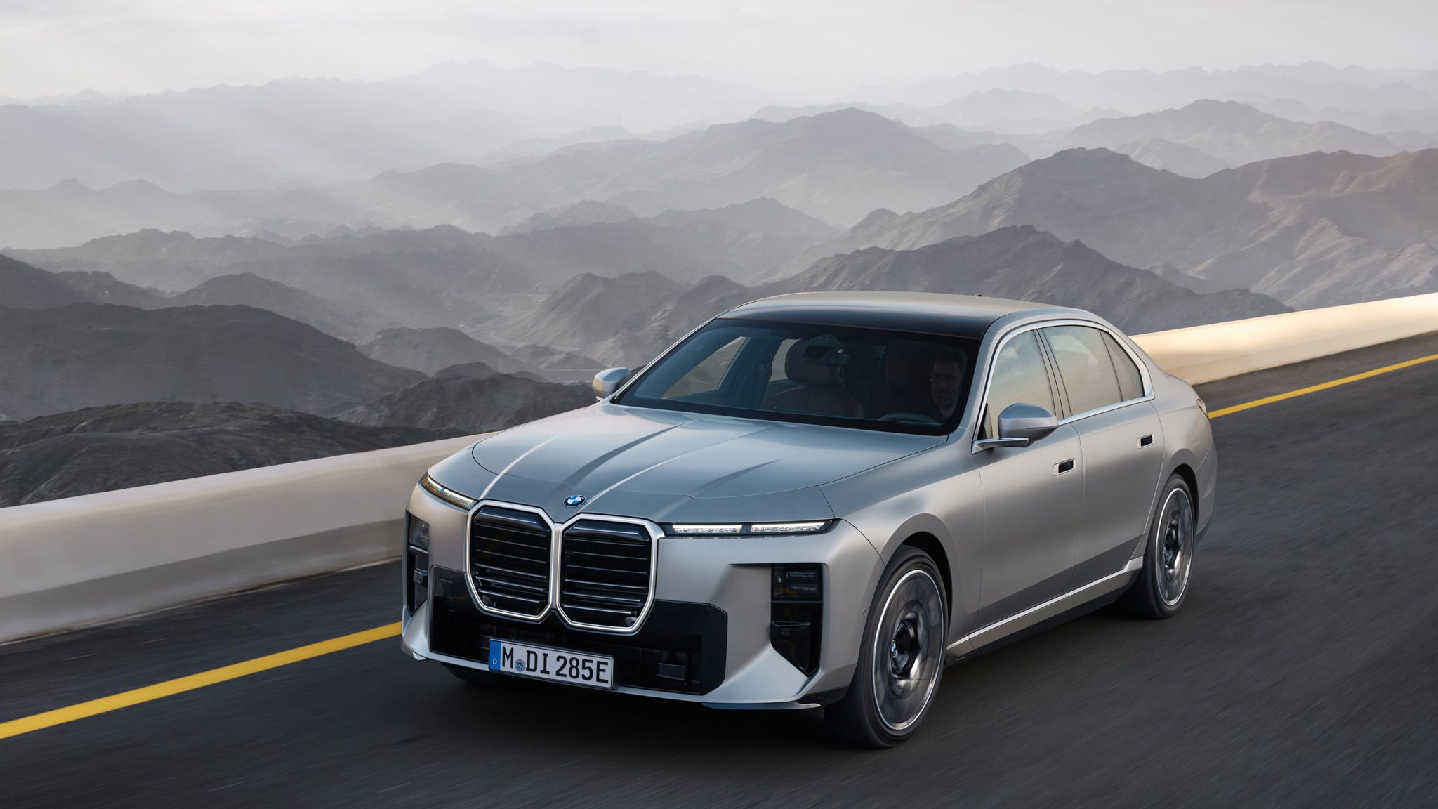 2027 BMW 7 Series-8