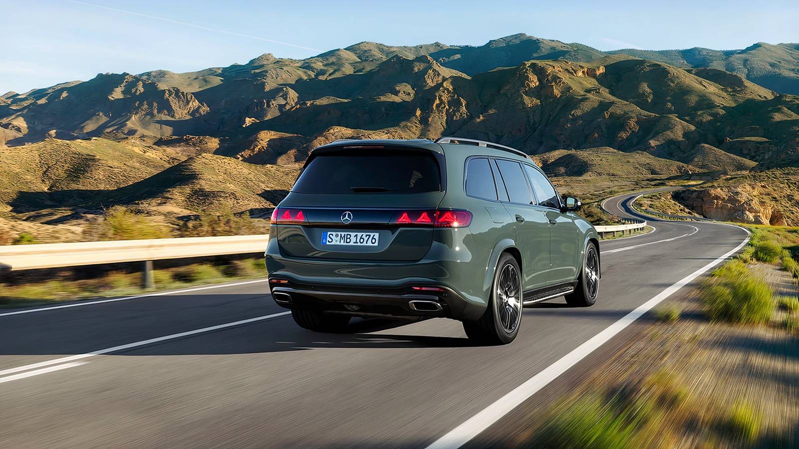 Forget The BMW X7 — The New Mercedes GLS Just Changed The Game For Luxury SUVs