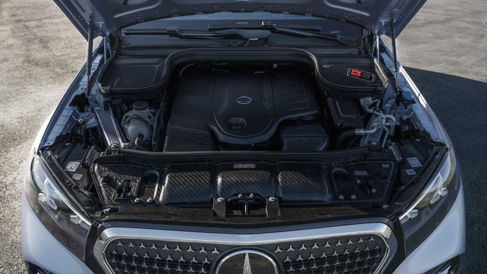 2027 Mercedes-Benz GLE Class new engine hood-up view