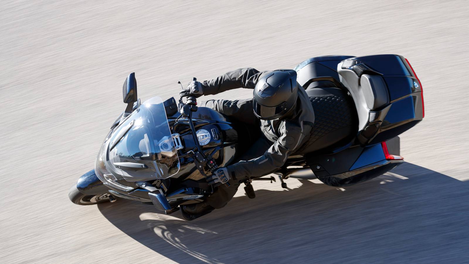 The Touring Bike That Balances Smoothness, Power, And Interstate Confidence