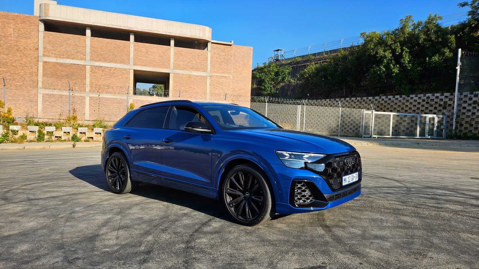 2026 Audi SQ8 Black Edition side shot