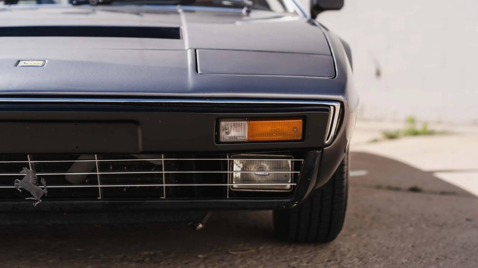 Ferrari Dino 208 GT4 en küçük V8 motorlu seri üretim otomobil
