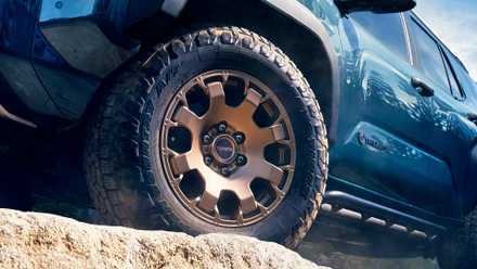 Close-up da roda Toyota 4Runner 2026