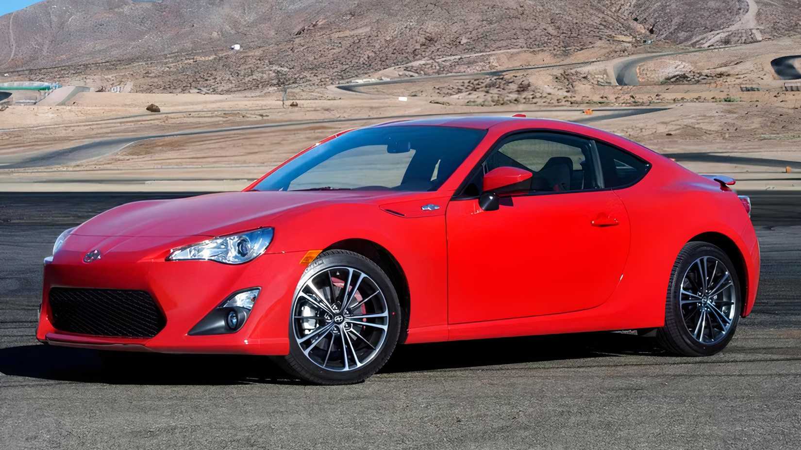 Front 3/4 shot of 2016 Scion FR-S parked