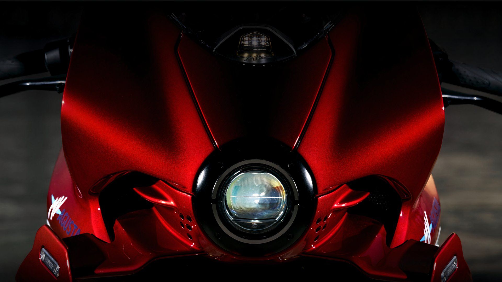MV Agusta Superveloce 1000 Serie Oro close up headlight shot