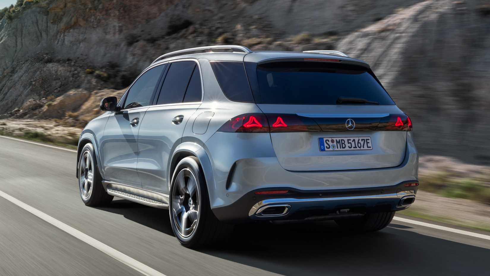 2027 Mercedes-Benz GLE Class refreshed rear fascia showcase