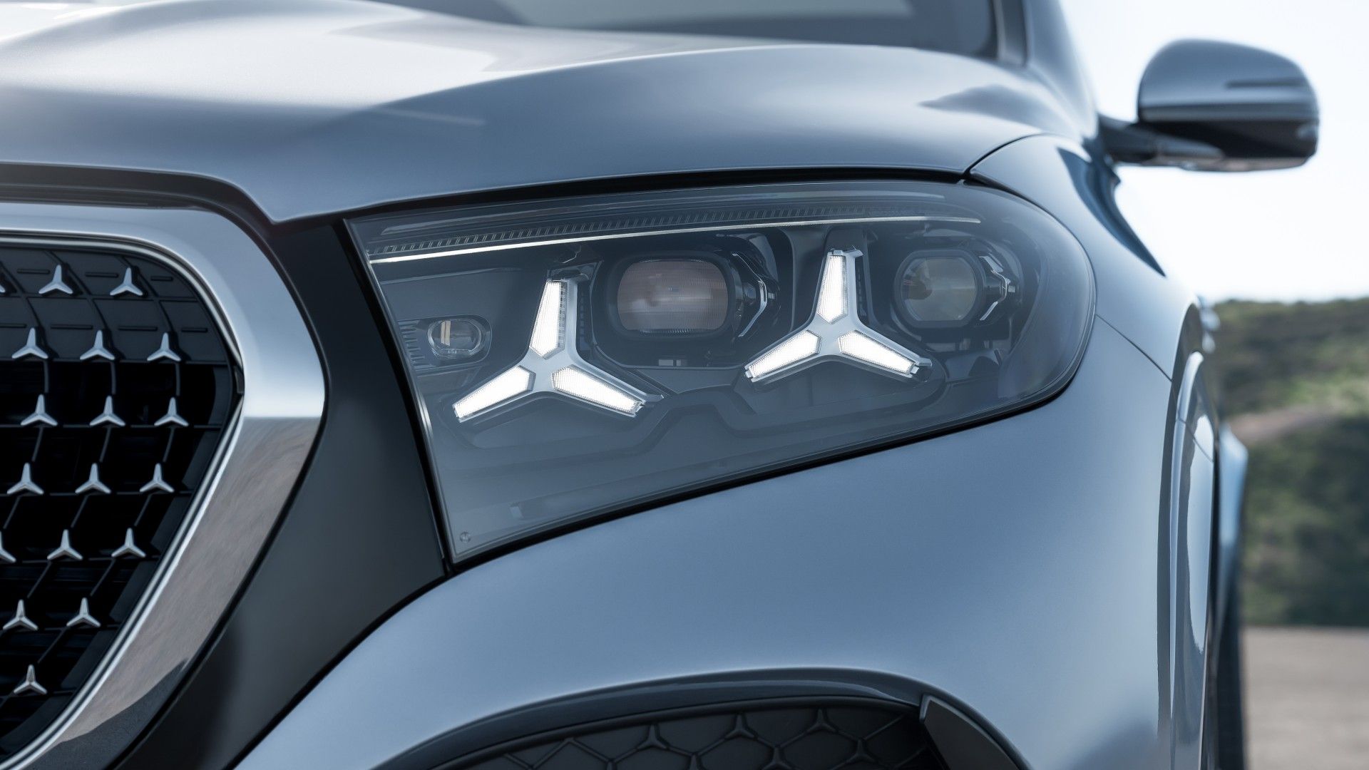 2027 Mercedes-Benz GLE Class new headlamp design