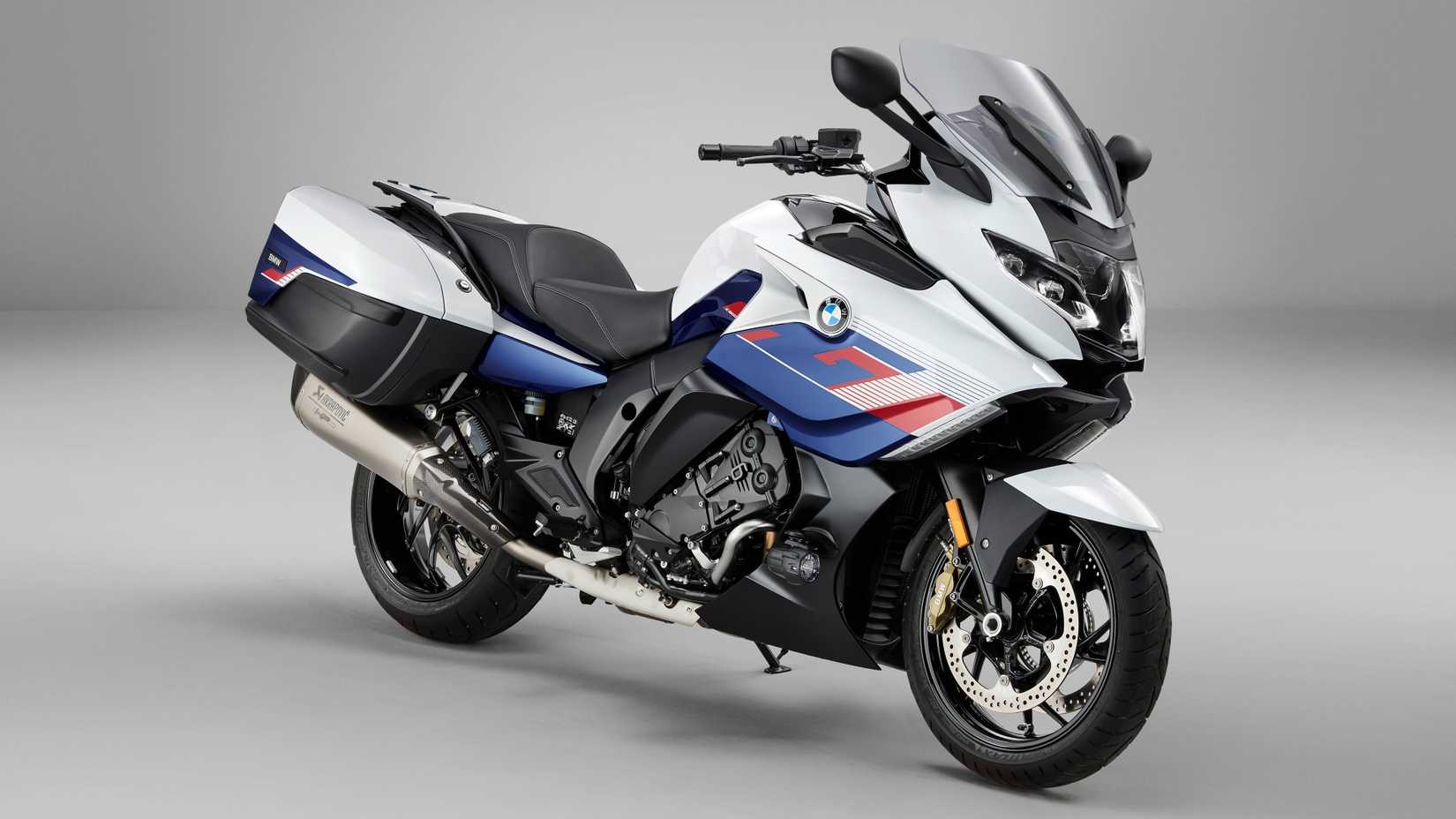 Front 3/4 studio shot of a BMW K 1600 GT