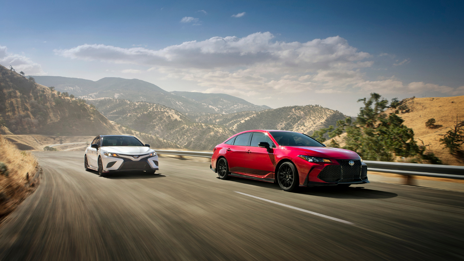 2020 Toyota Camry TRD e Avalon TRD