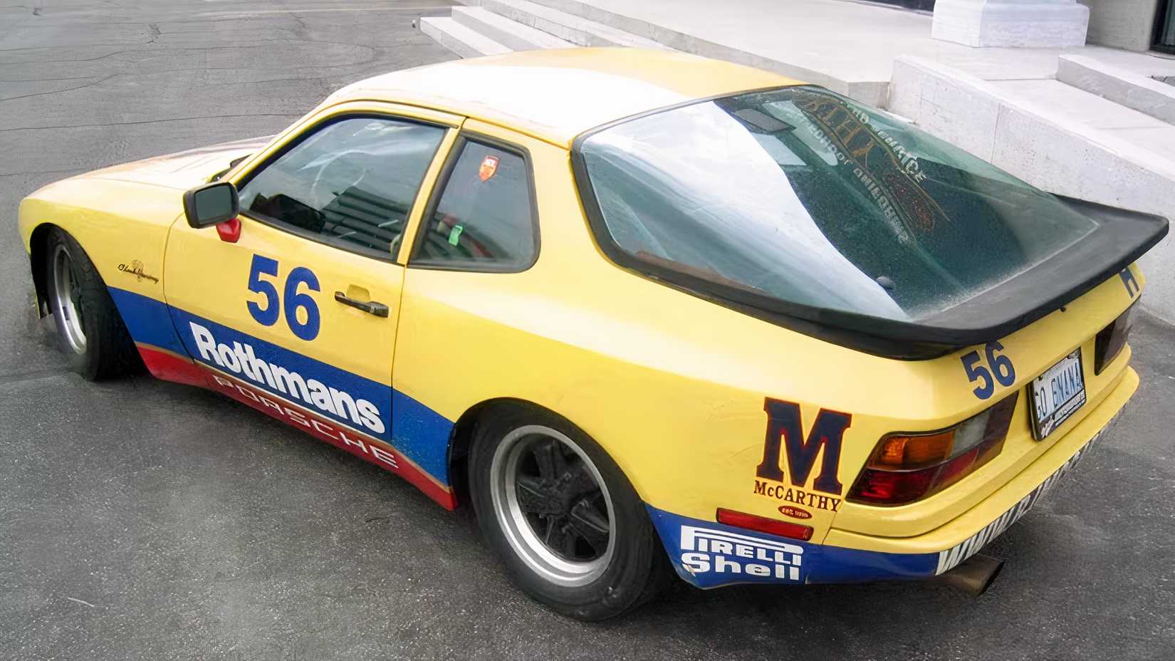 Carro de corrida Porsche 944 de 1986