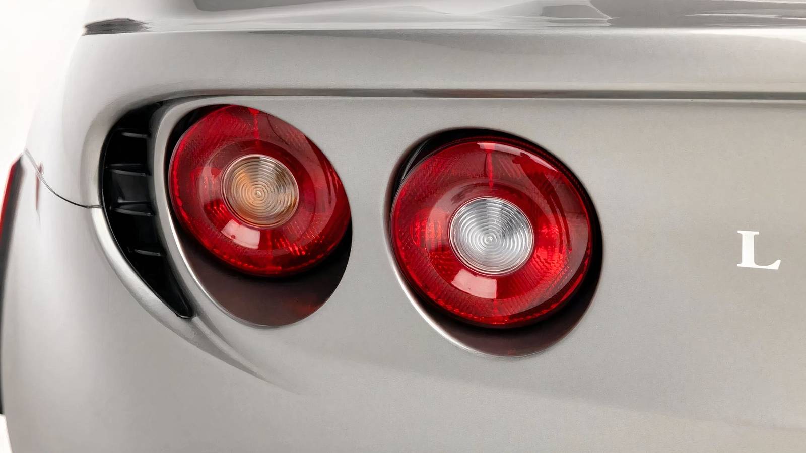 Lotus Elise: A Budget-Friendly Driver's Car Compared to the BMW M3