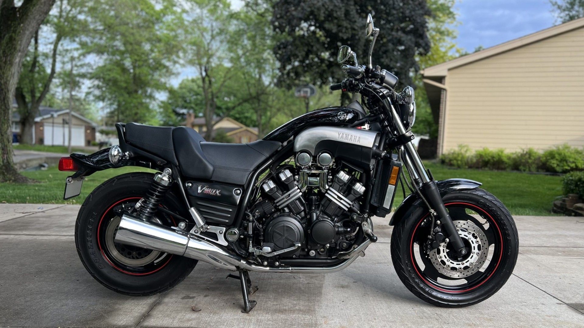 2007 Yamaha V-Max side profile view