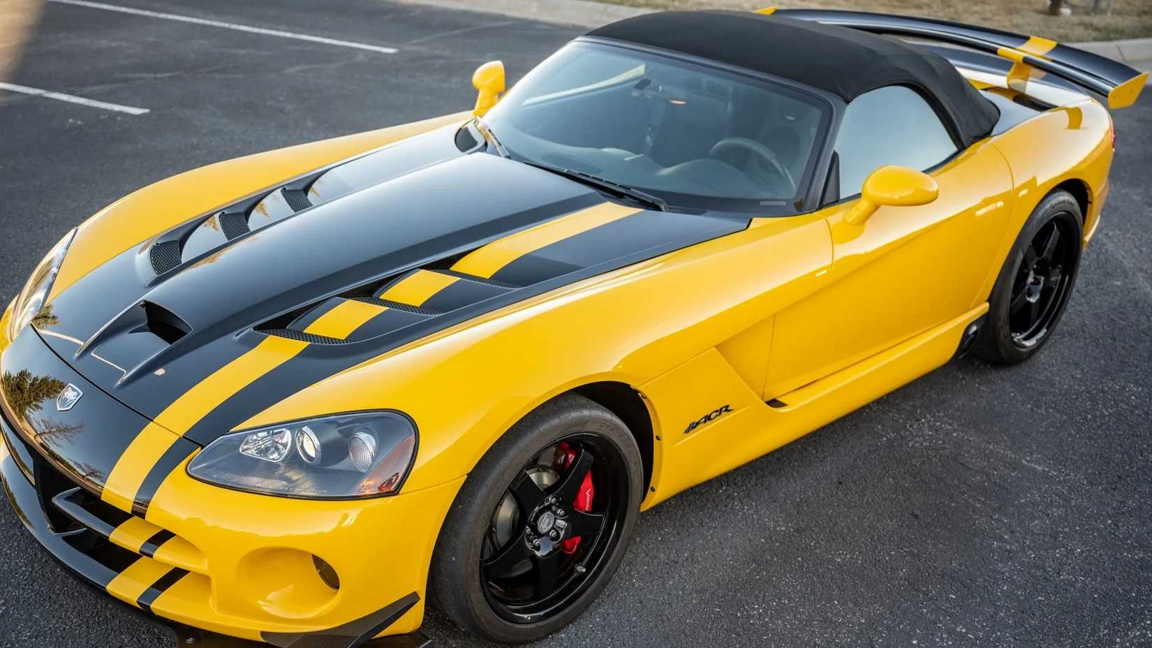 Yellow 2010 Dodge Viper SRT-10 Roadster ACR front 3/4 shot parked in lot