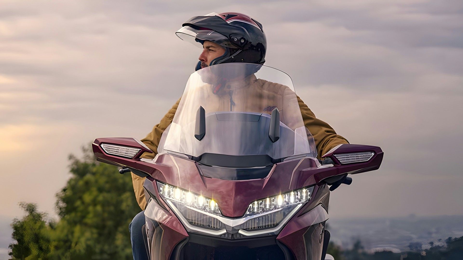 2026 Honda Gold Wing Tour with its electrically adjustable windscreen, front fascia close-up shot