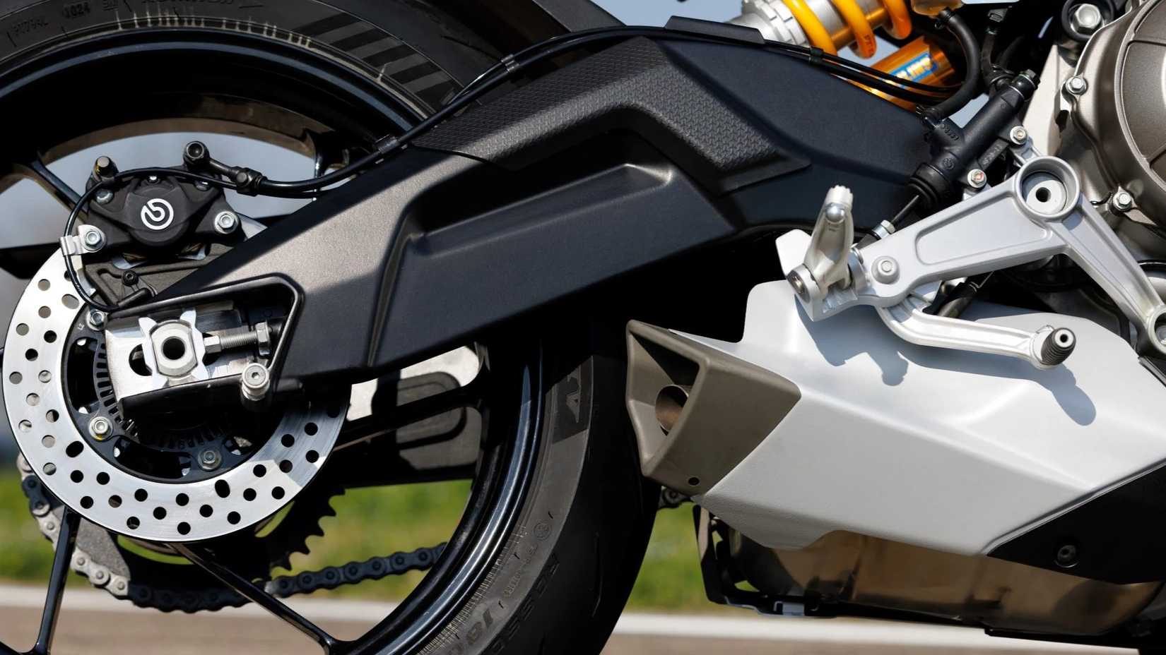 2026 Aprilia Tuono 660 Factory Swingarm Closeup Shot