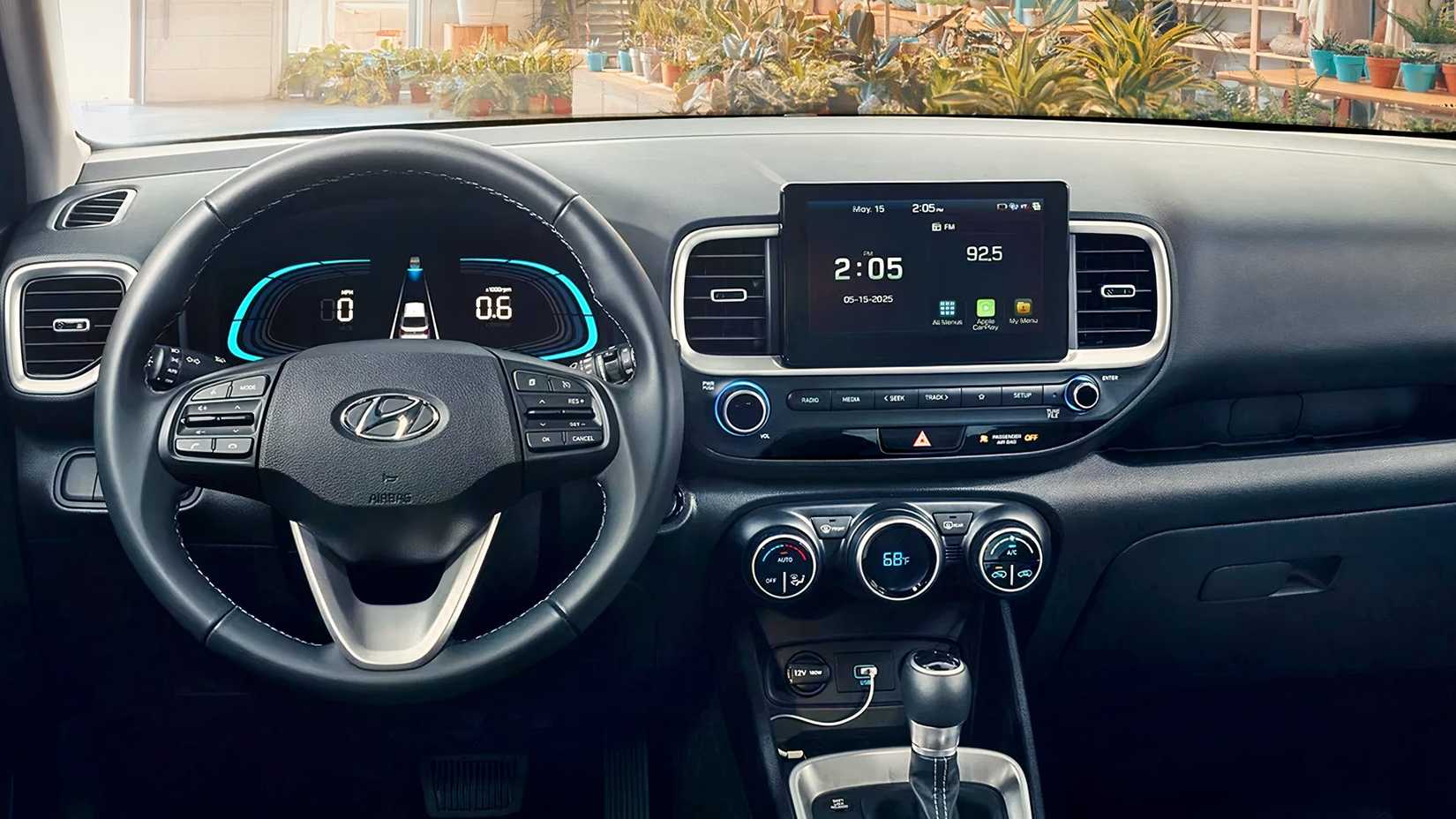 Foto do interior do Hyundai Venue 2026 mostrando o painel
