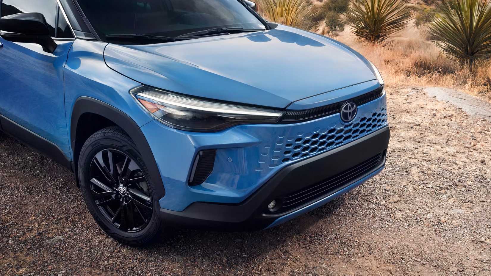 2026 Toyota Corolla Cross Hybrid Front Quarter