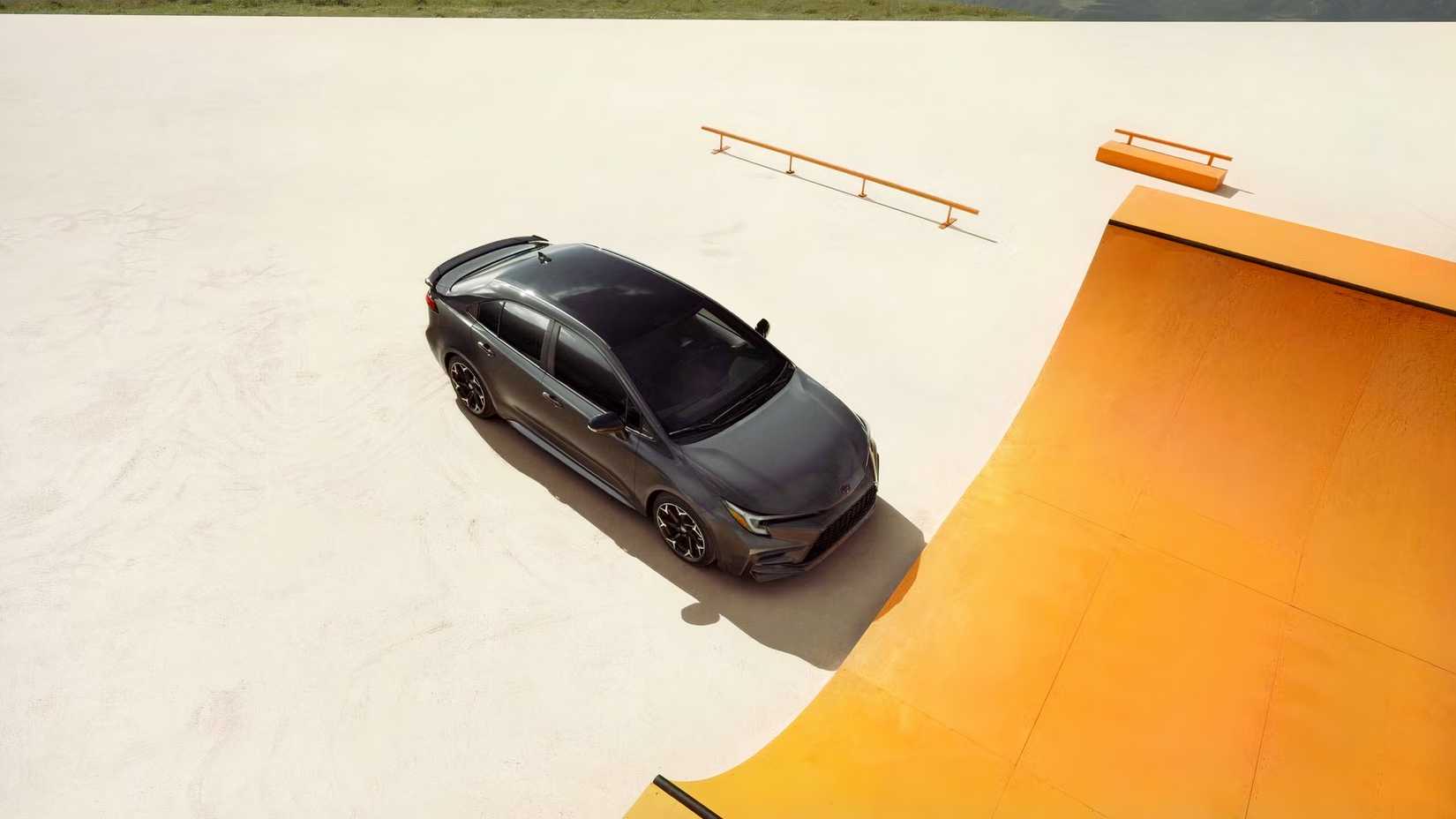 Foto aérea do Toyota Corolla 2026