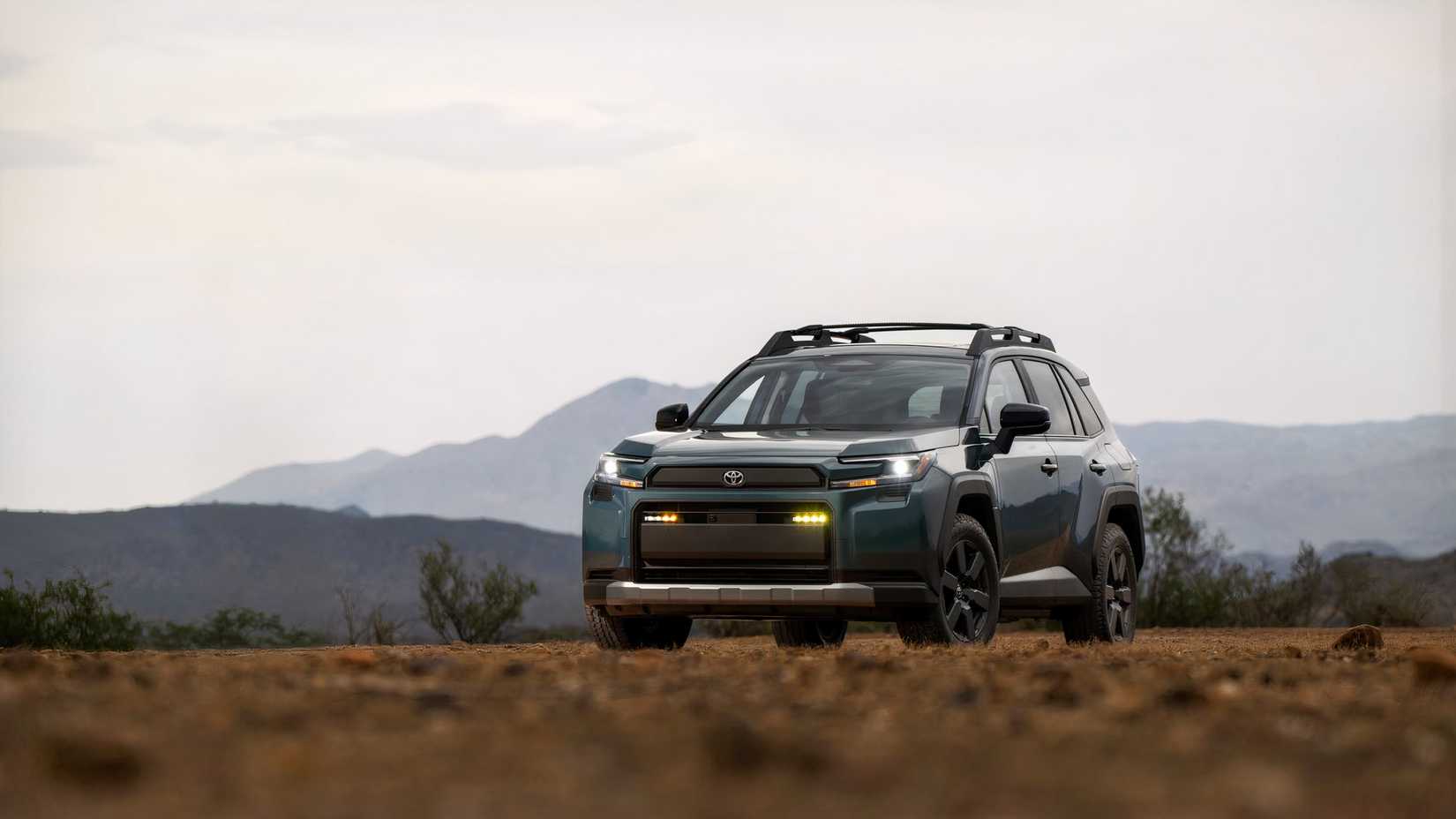 2026 Toyota RAV4 PHEV Woodland frente 3/4