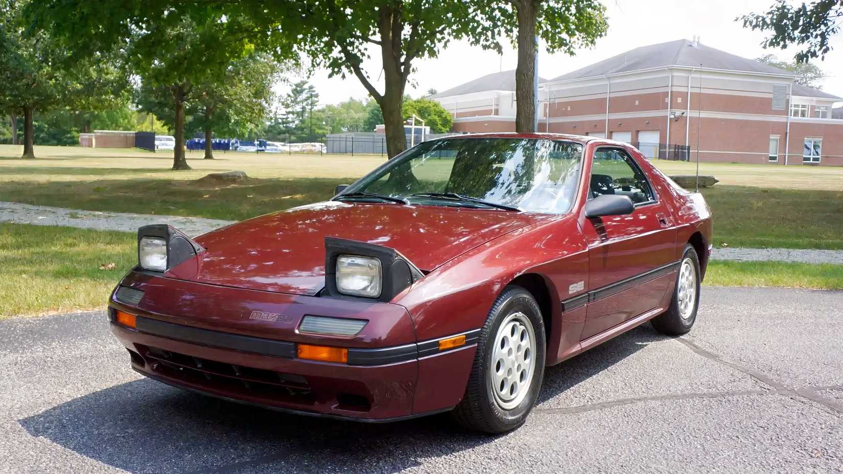 Mazda RX-7: The 80s Sports Car That Time Forgot