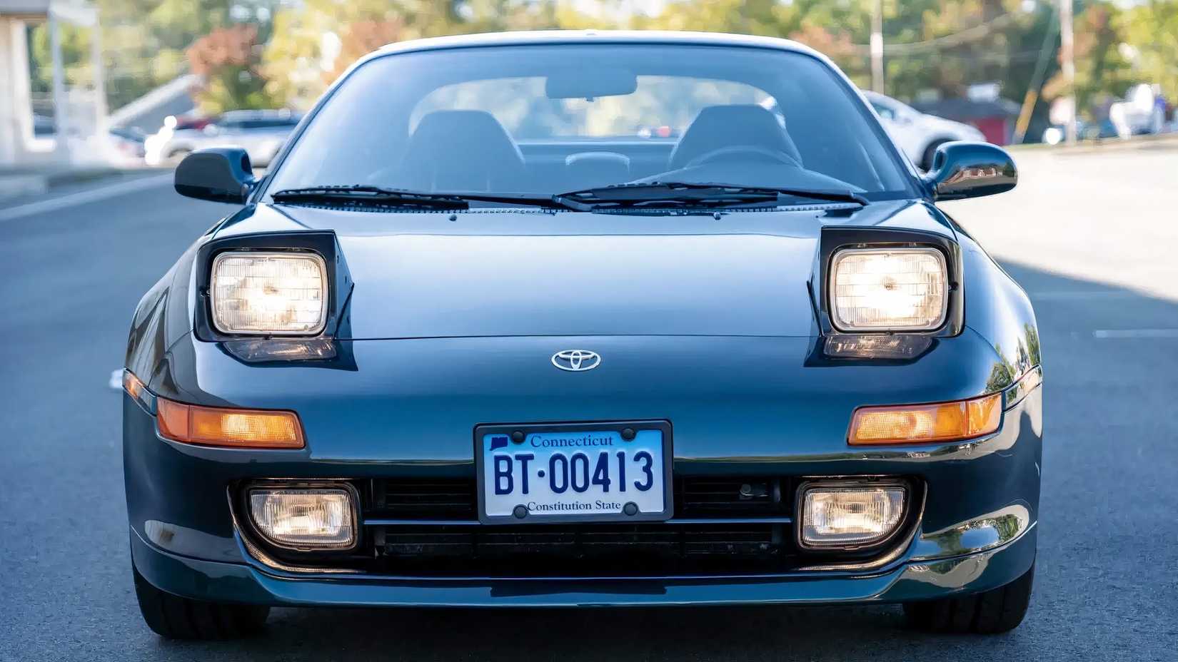 1994 Toyota MR2 Turbo 5-Speed Dark Emerald Front-end with Headlights