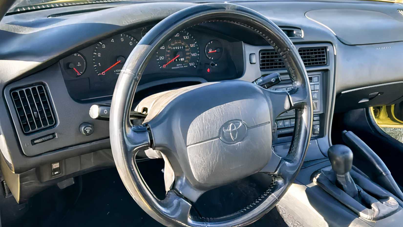 1994 Toyota MR2 Turbo 5-Speed Cabin