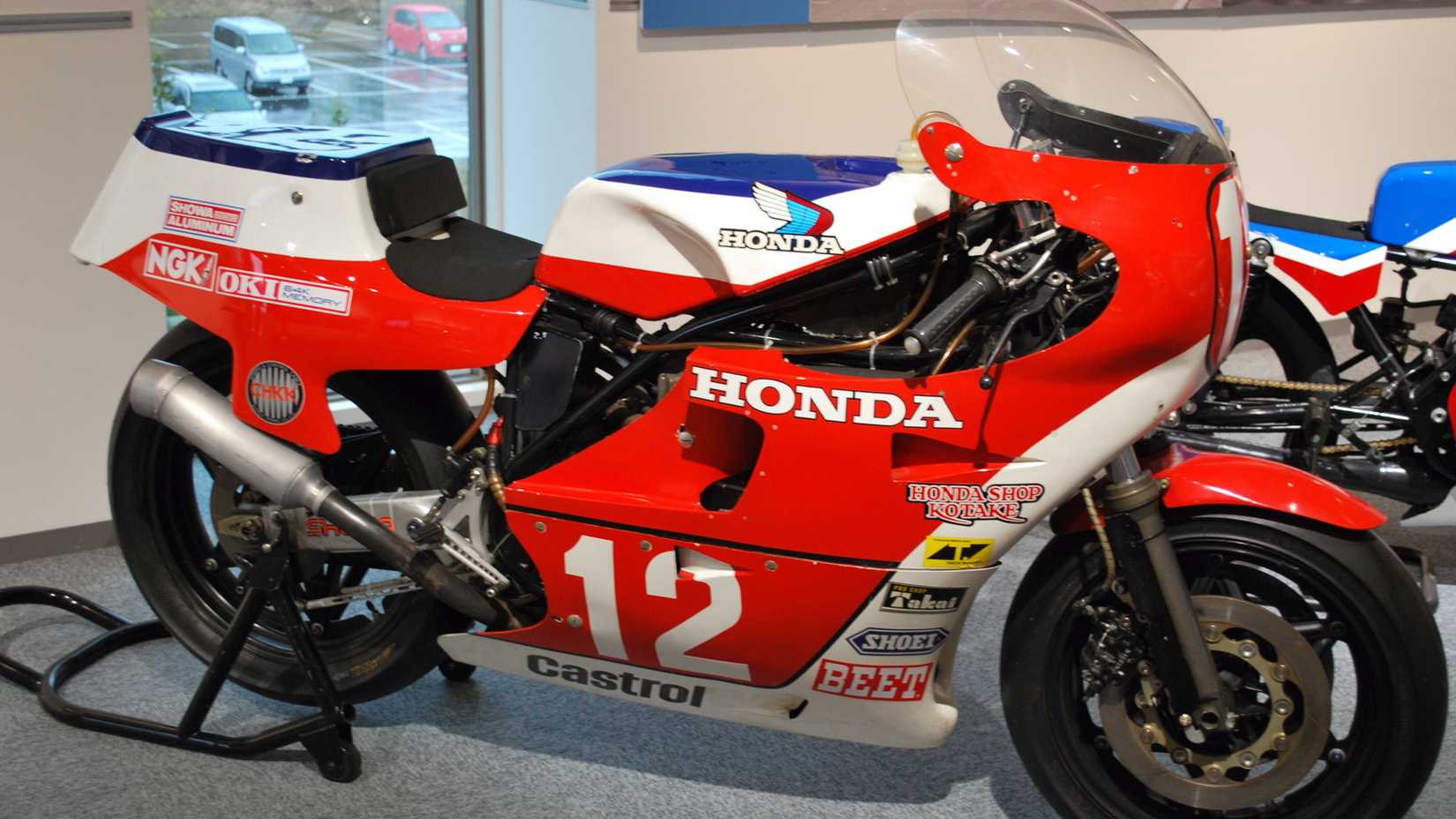 A Honda NR500 on display at a museum