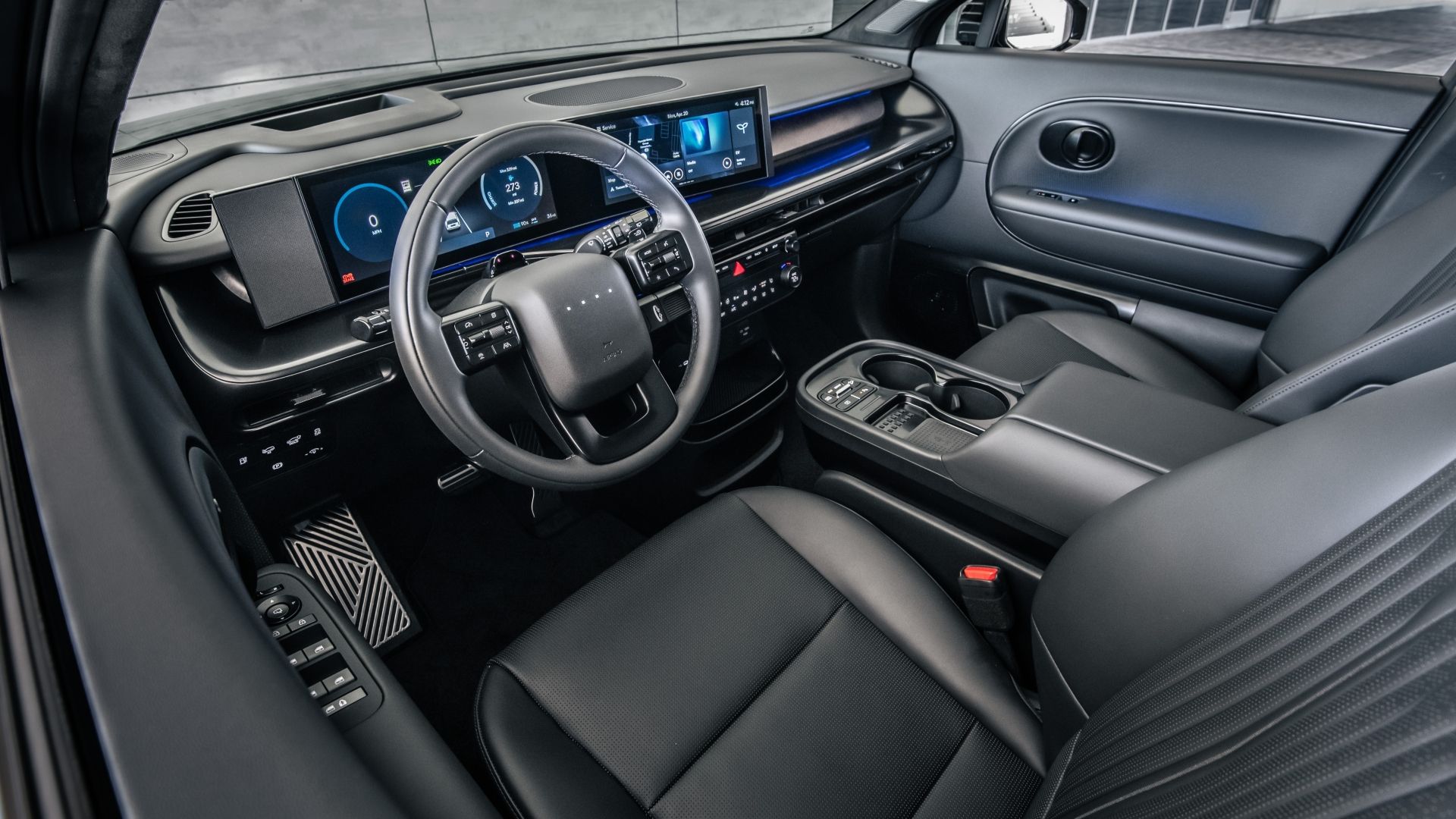 Hyundai Ioniq 9 Calligraphy Black Ink interior shot showing dashboard