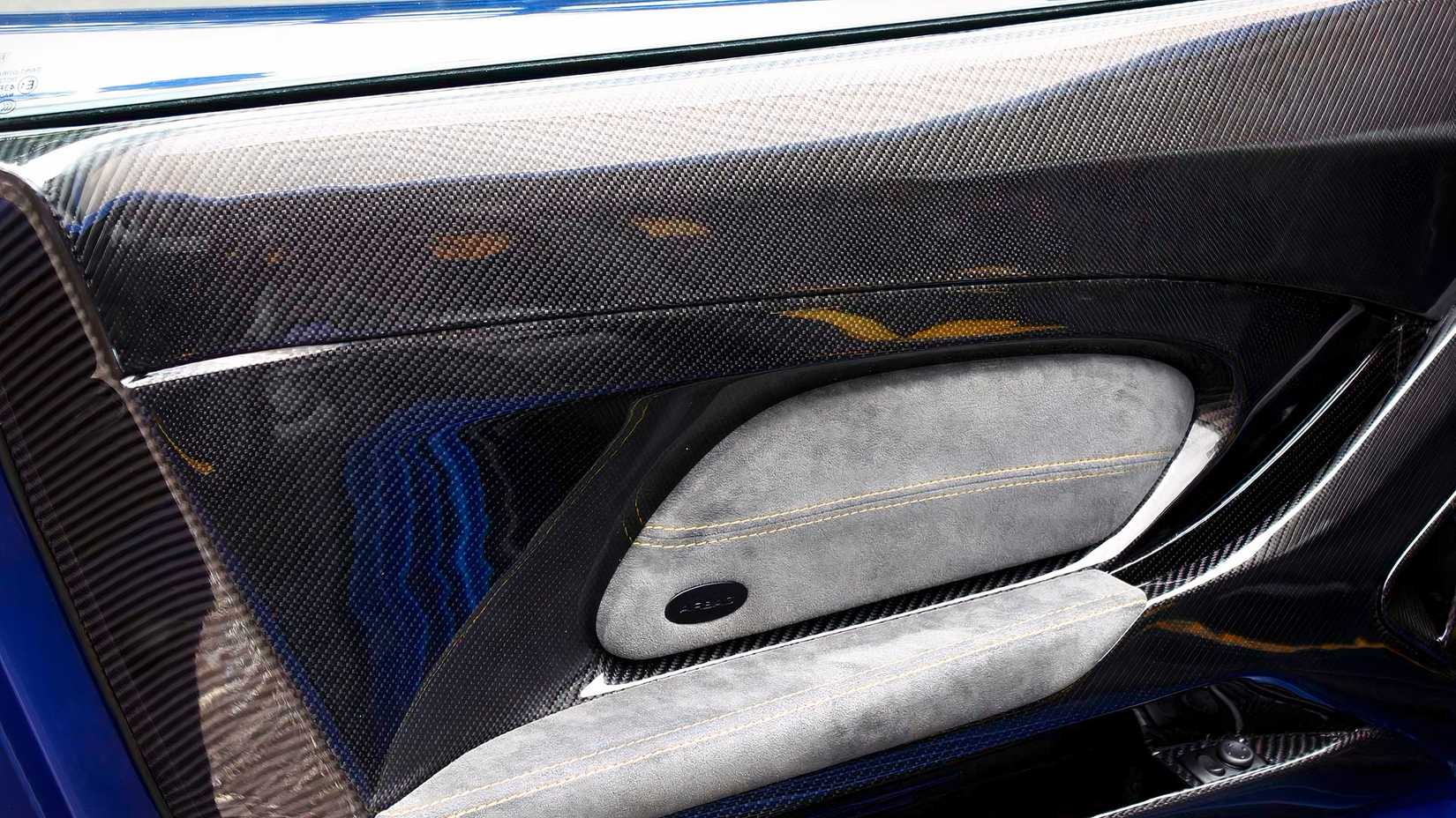 Gemballa Mirage GT interior door panel detail