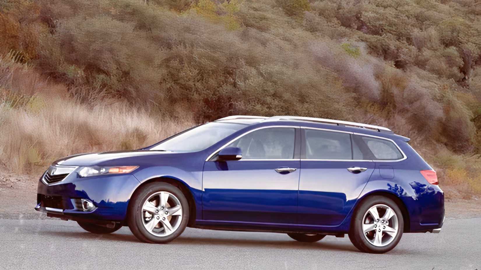 Profile shot of 2014 Acura TSX Sport Wagon parked on road