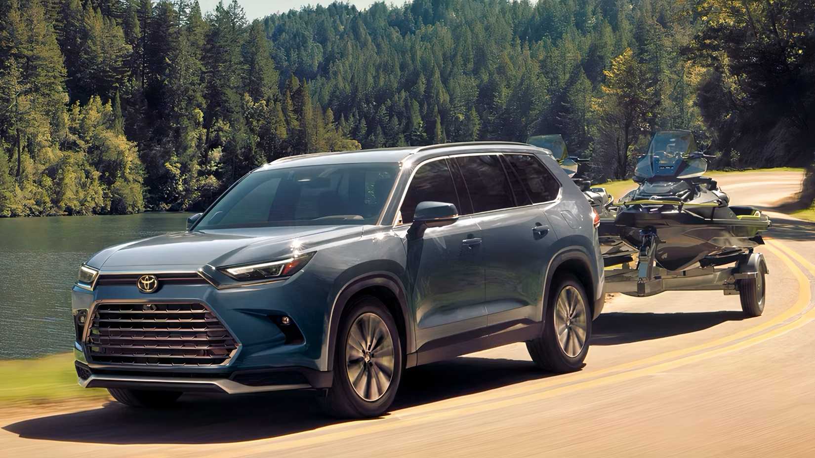 2026 Toyota Grand Highlander Hybrid towing front 3/4