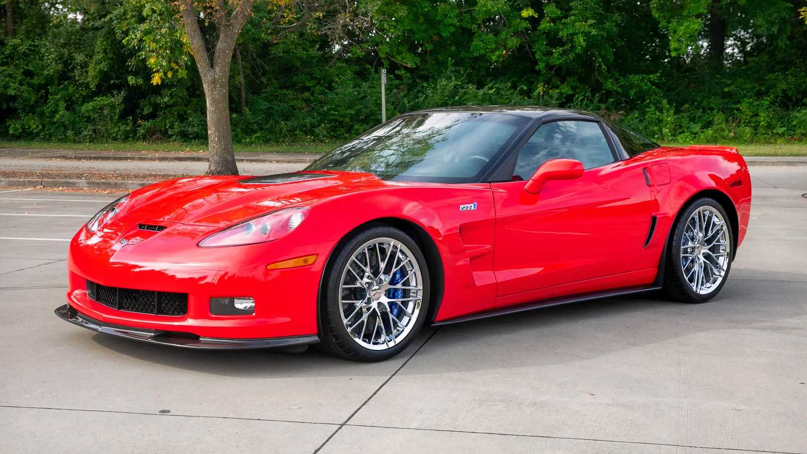 2010 Chevrolet Corvette ZR1 C6 in red front 3/4
