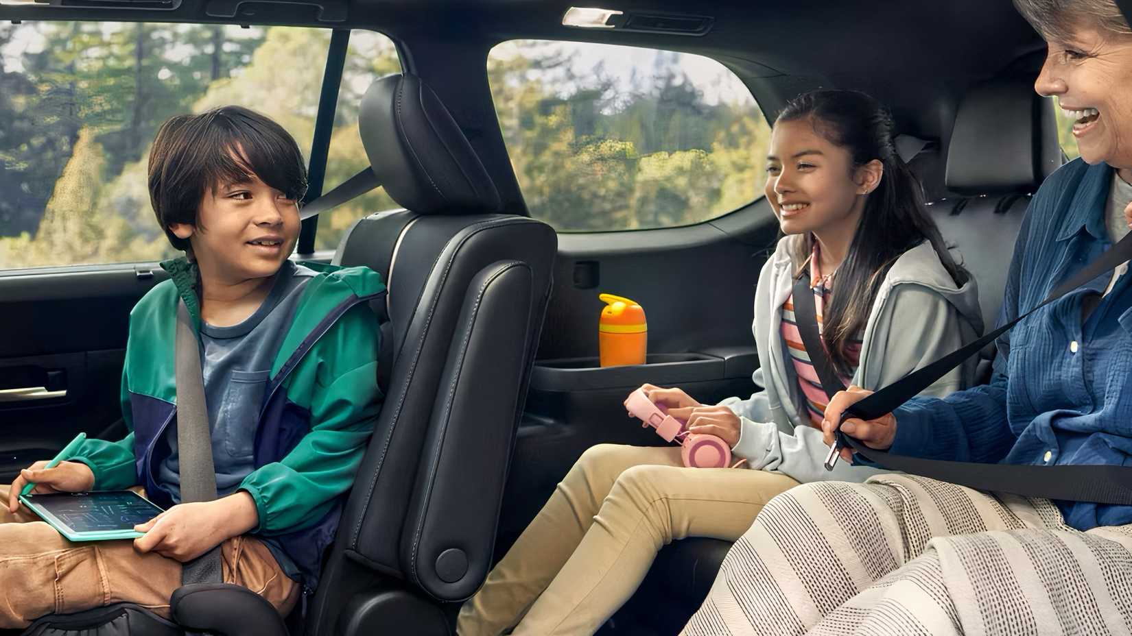 2026 Toyota Grand Highlander Hybrid second and third row seats