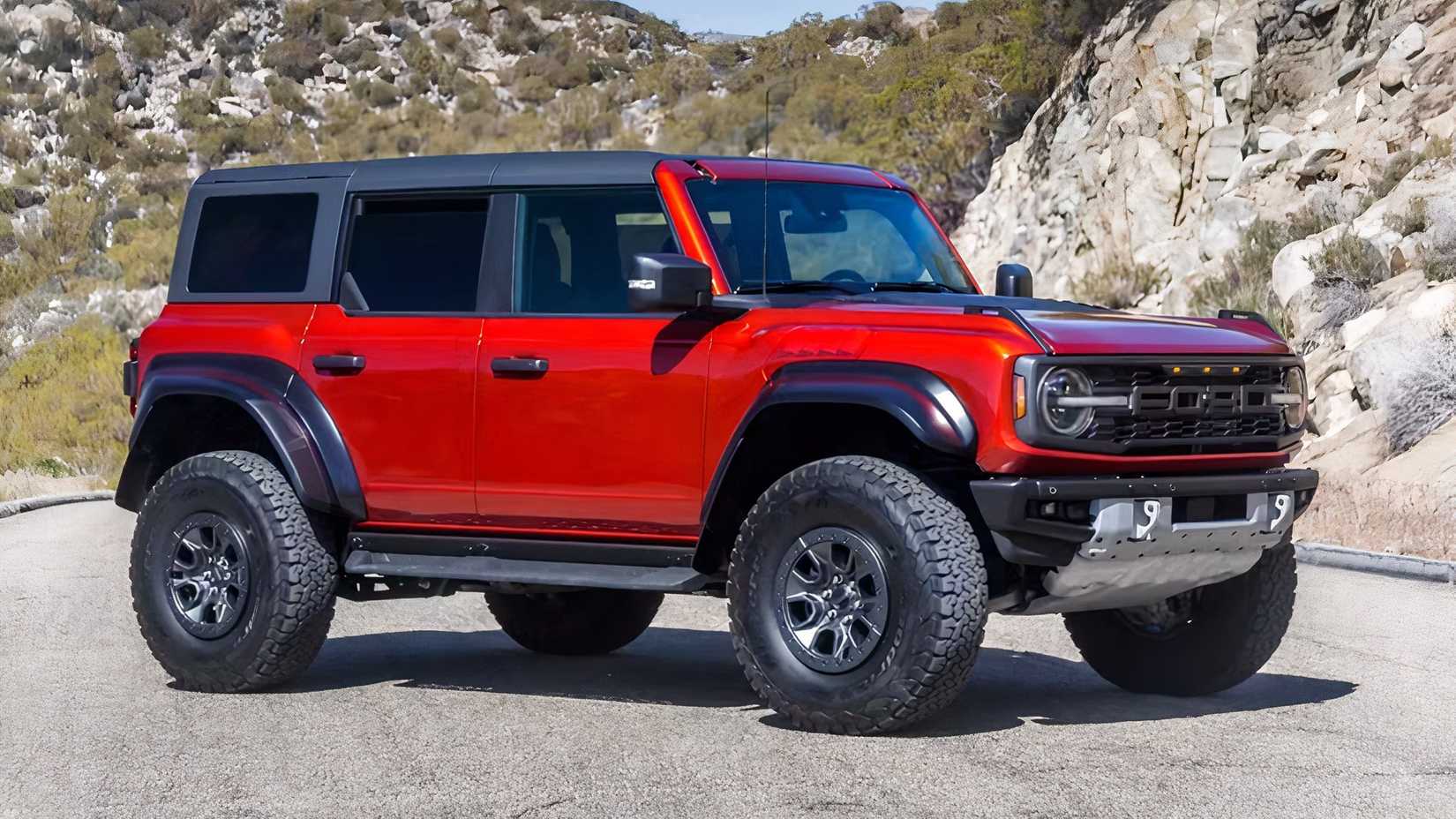2026 Ford Bronco Raptor front 3/4