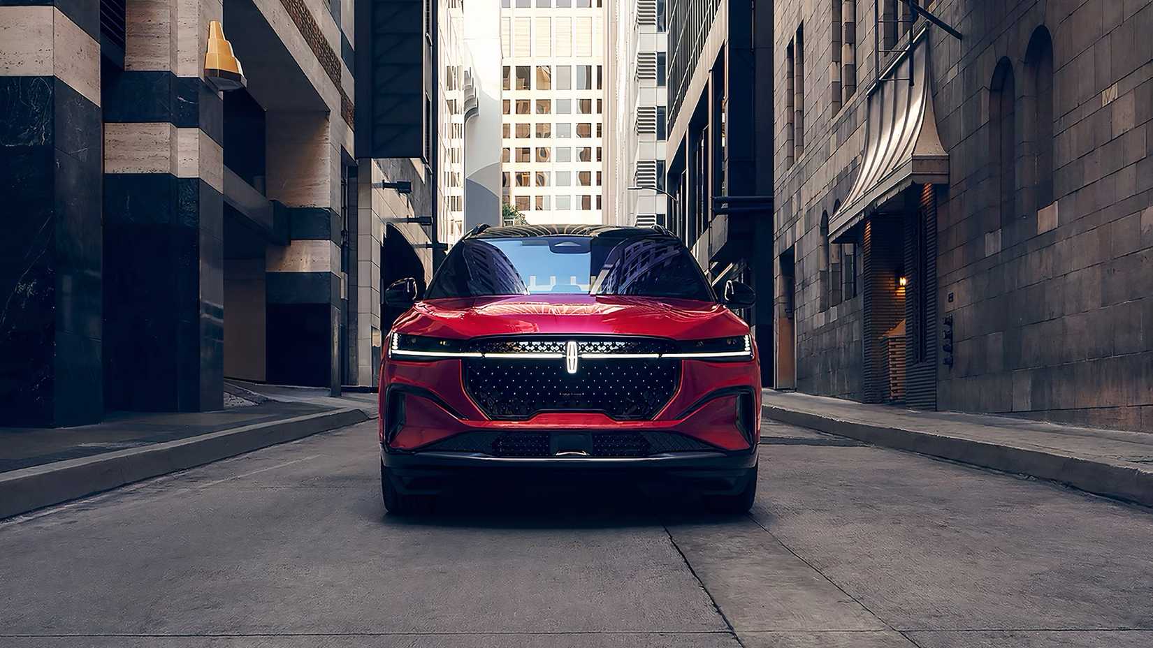 2026 Lincoln Nautilus Hybrid front