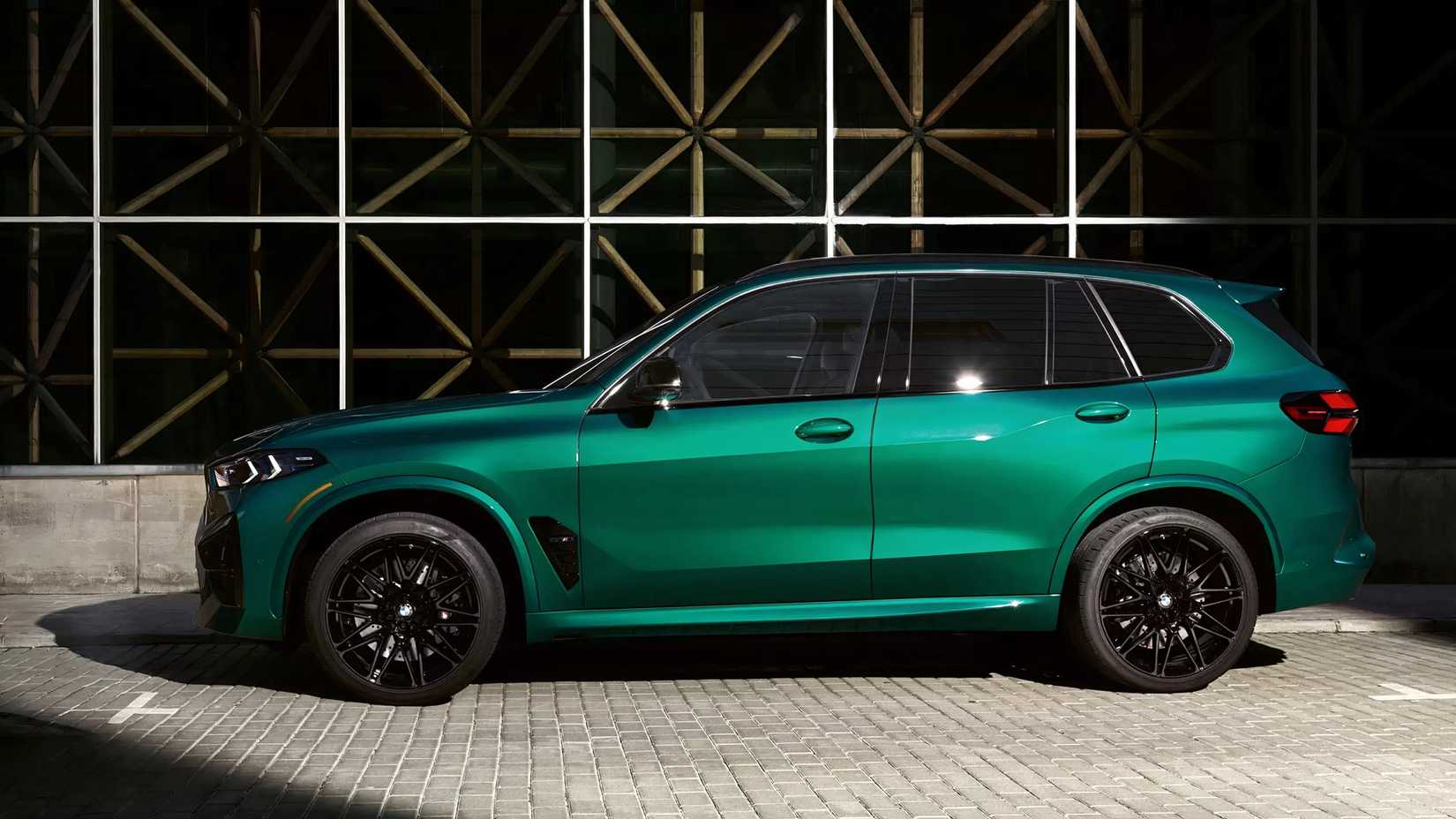Profile shot of 2026 BMW X5 M parked
