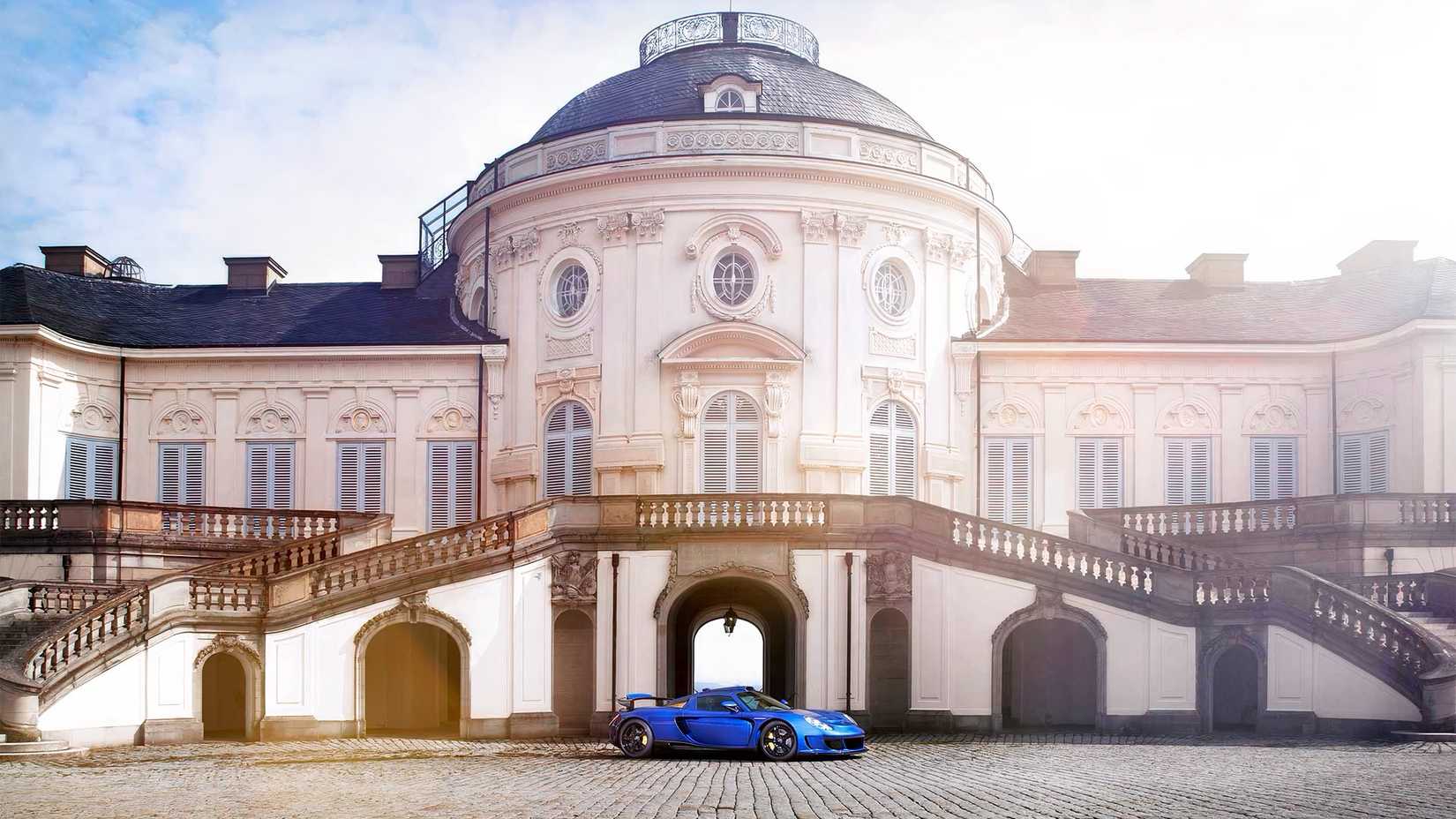 Gemballa Mirage GT in blue front 3/4