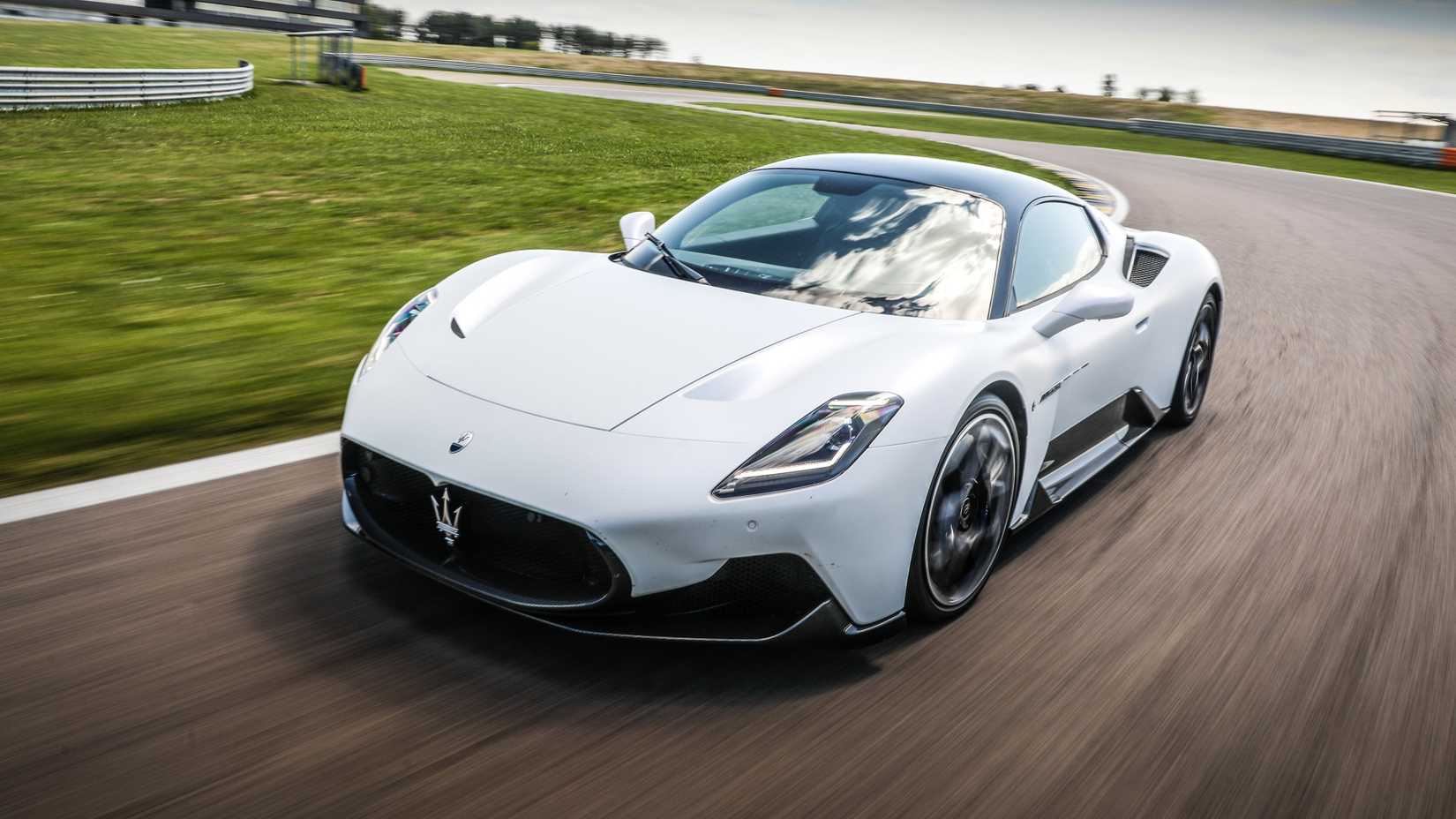 Rastreamento frontal do Maserati MC20