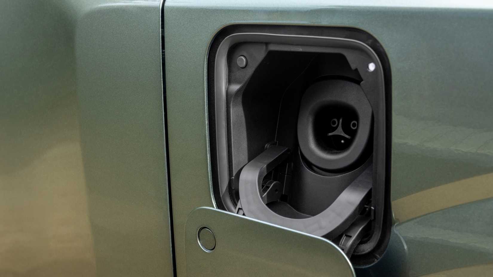 Close de uma porta de carregamento Lexus TZ 2027